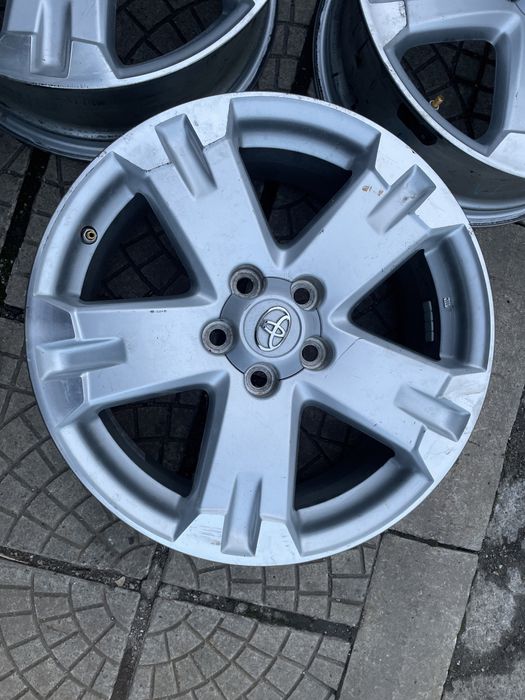 4бр.оригинални джанти Toyota RAV4 18”