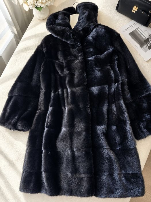 Продам чёрную классическую норковую шубу