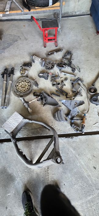 Lot piese honda cbr 954  adru cu acte bord se da si la bucata
