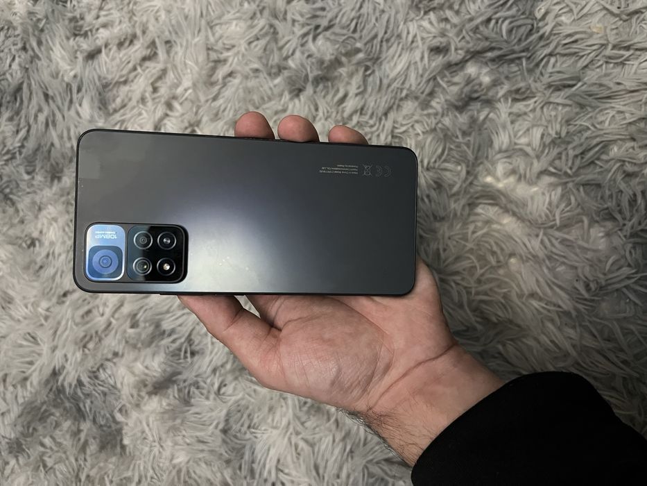 Продам телефон Redmi Note 11 Pro Plus 5G