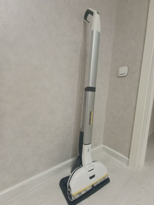 Электрошвабра Karcher EWM 2