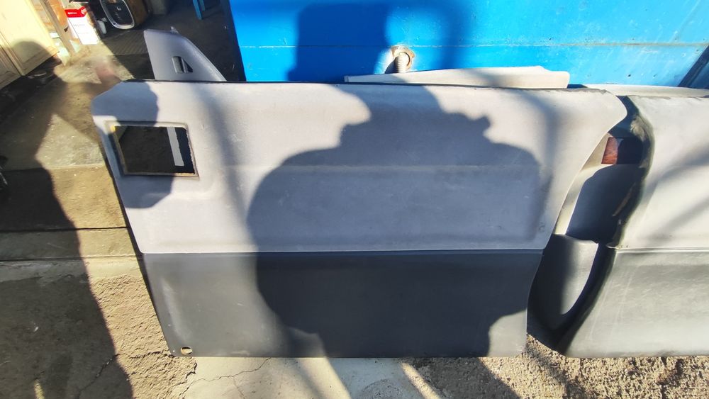 Продам общивки Мерседес Вито 638