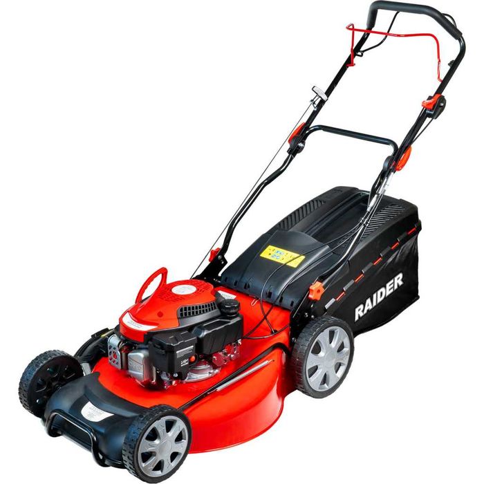 Inchiriem Masina de tuns iarba autopropulsie 5cp 56cm 5in1 Raider