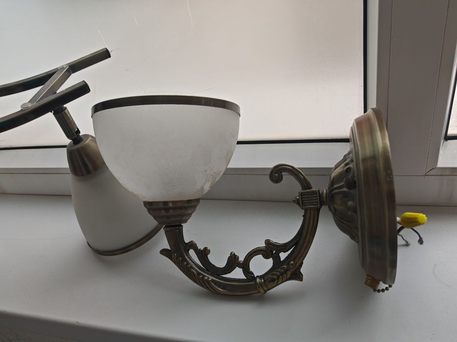 Продам люстру и бра