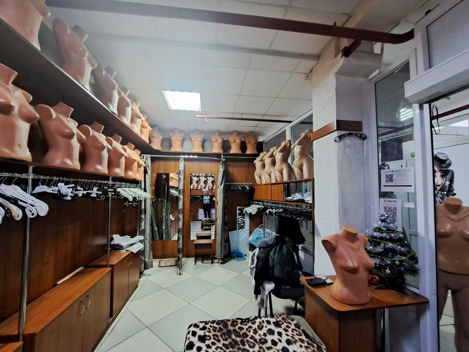 Продам маникены,вешалки,оборудование