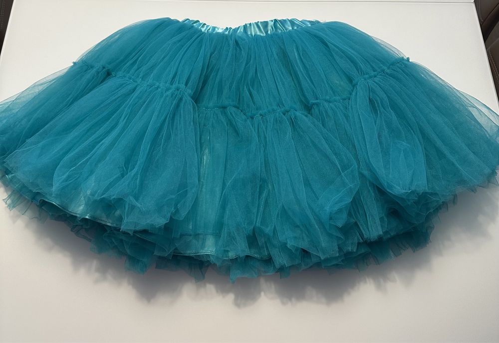 Fusta pentru evenimente, 7-10 ani