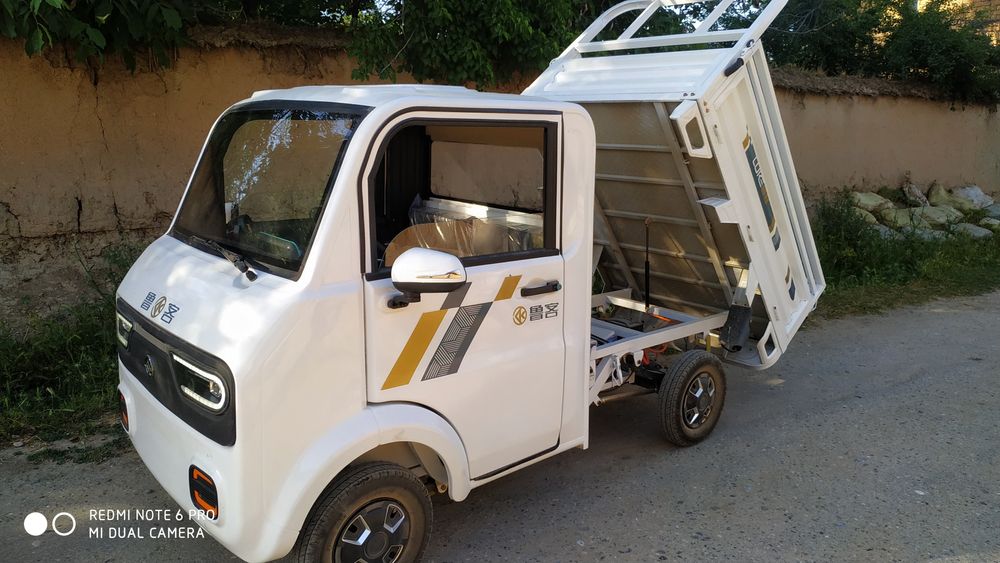 Mini babo muraviy  elikter sotiladi yangi maslo 5 km yurgam kami bor