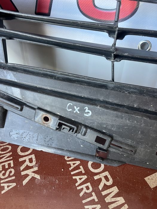 2 броя решетка Mazda CX3