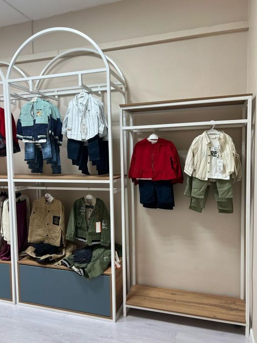 Полка, столик, айна, кресло сатам