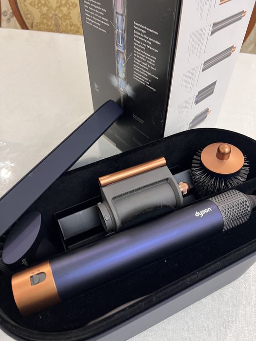 Продам Dyson (Complete Long Volumise)