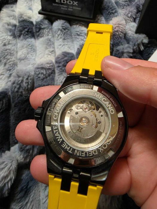 "НОВ"Часовник EDOX DELFIN MECANO !