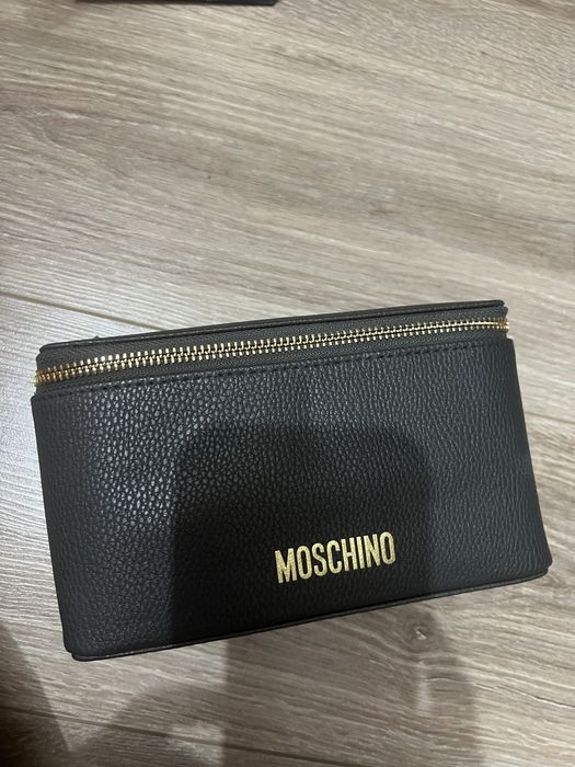 Moschino Avene косметички