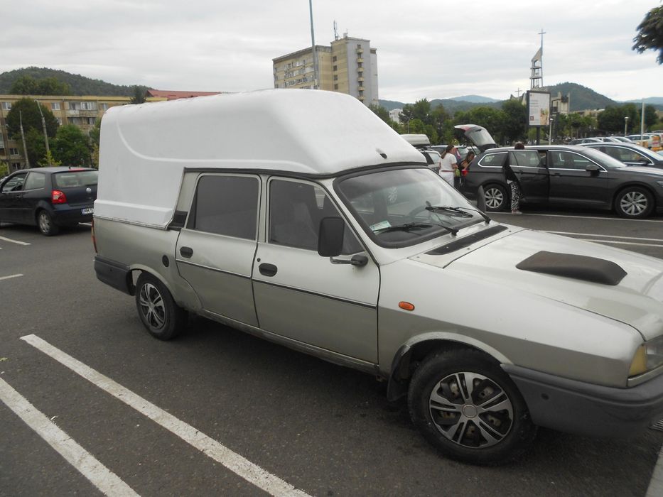Mașina Dacia Papuc 4x4 diesel