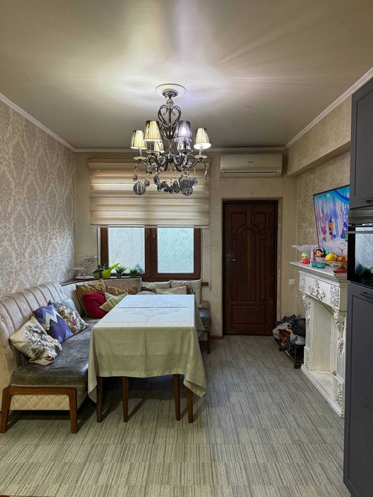 Продаётся 4комнатная квартира спецплан на Лабзаке.