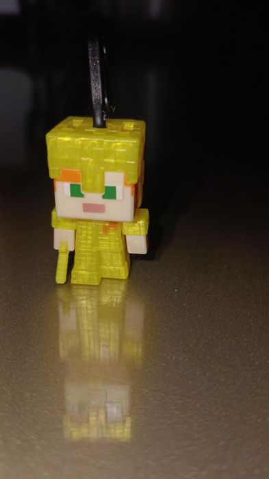 Обмен фигурка алекс на брелке