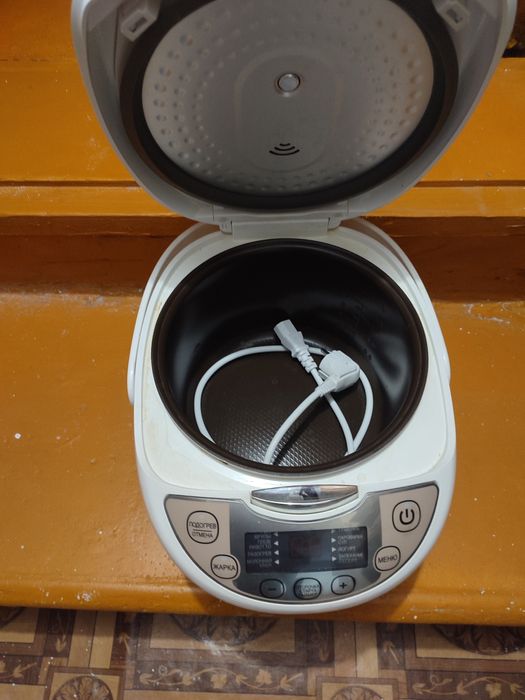 Мультиварка Mulinex,в рабочем состоянии