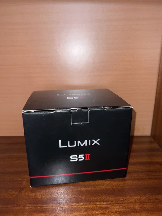 Продавам lumix s5ii