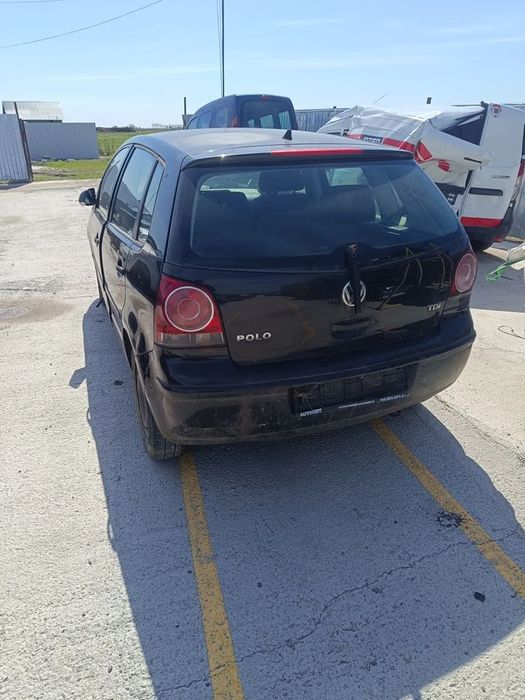 Dezmembrez vw polo 9n 1.4 tdi bwb