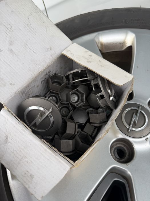 Джанти с гуми Opel Insignia 17”