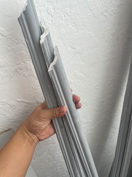 Продам молдинг за 5000 20шт