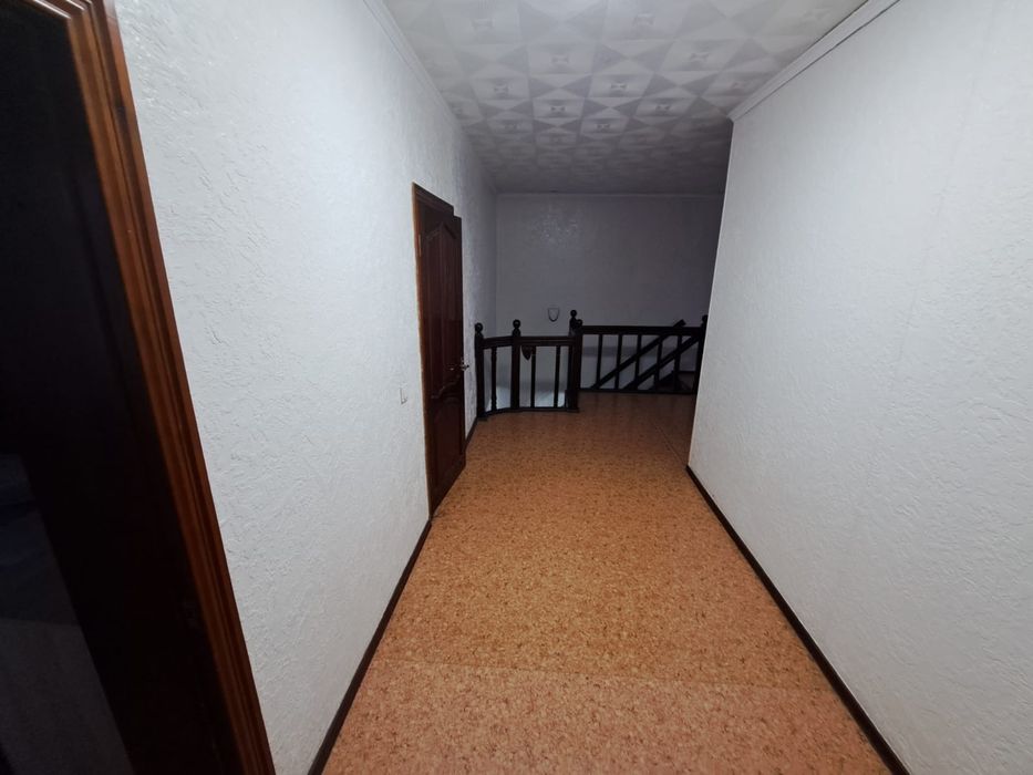 Продам коттедж в центре города