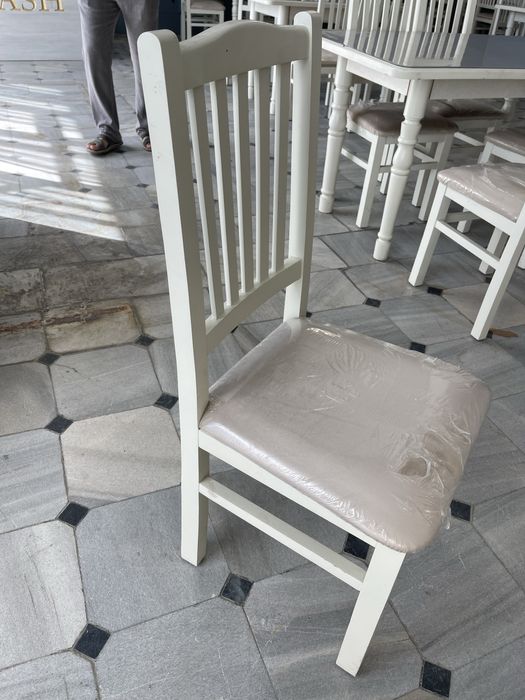 Oshxona va Mexmonxona uchun stol stullar