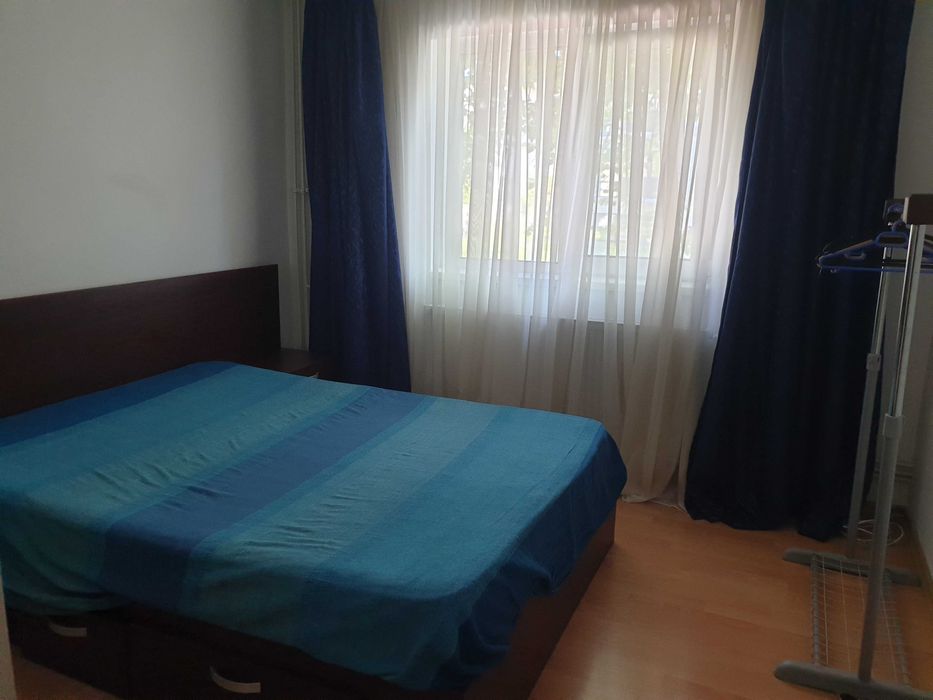Inchiriez apartament 3 camere 9 Mai
