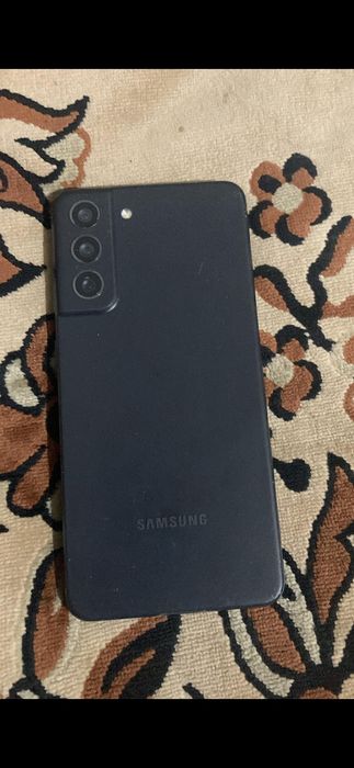 Обмен айфон 11 128 гб на два телефона