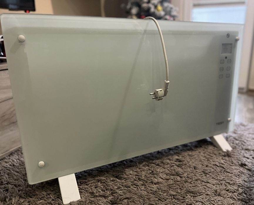 Стъклен електрически  конвектор Tesy