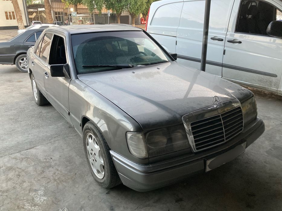 Mercedes Bemz W124