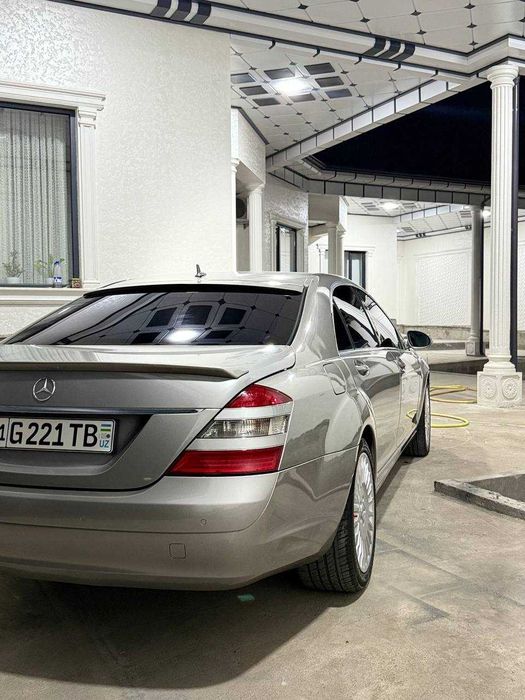 Mercedes 221 Sotiladi