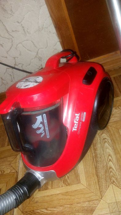 Пылесос Tefal со стаканом