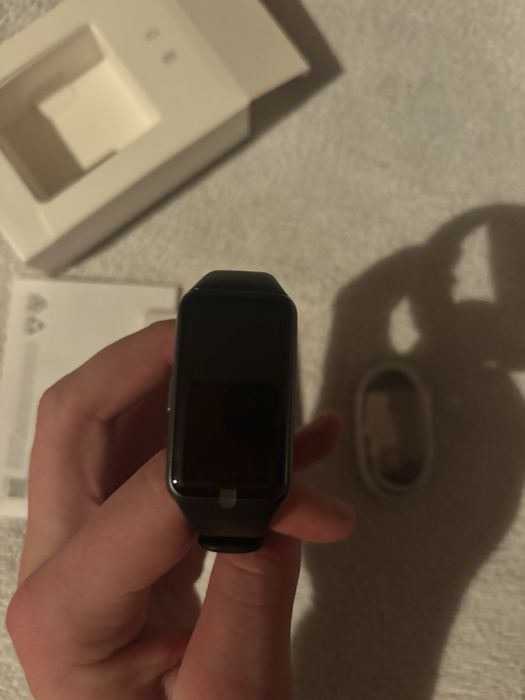 Смарт часовник Huawei Band 6