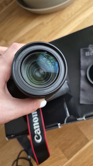 Canon EOS R10 + obiectiv 18-150