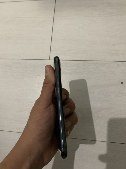 Продается iphone 11 pro в хорошем состоянии
