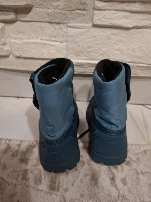 Детски апрески/ботуши