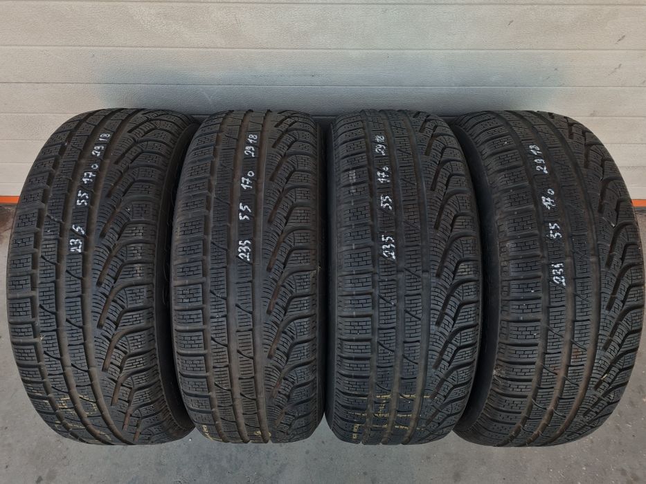Зимни гуми 4 броя PIRELLI SottoZero 235 55 R17 дпт 2918