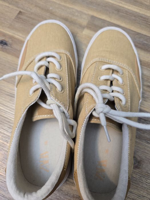 Adidasi zara marimea 36