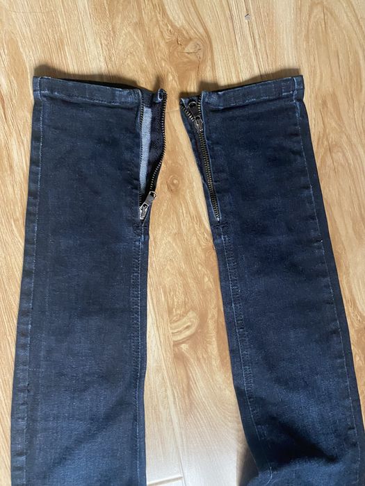 Blugi Red House la pret foarte mic