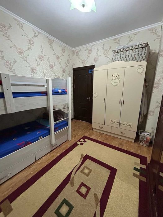 Продается 5 ти комнатная квартира, Район Сергели 5, метро 2я станция