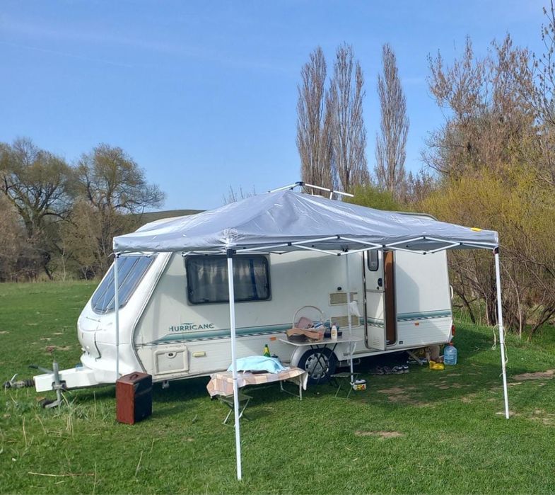 Автодом на колесах (кэмпер)