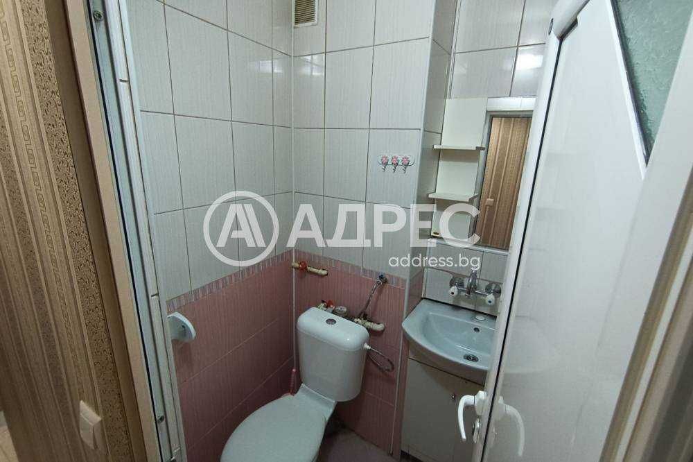 Продава се Тристаен апартамент в Разград, Орел - 63 кв.м за 1053 €/кв.м - Снимка #9