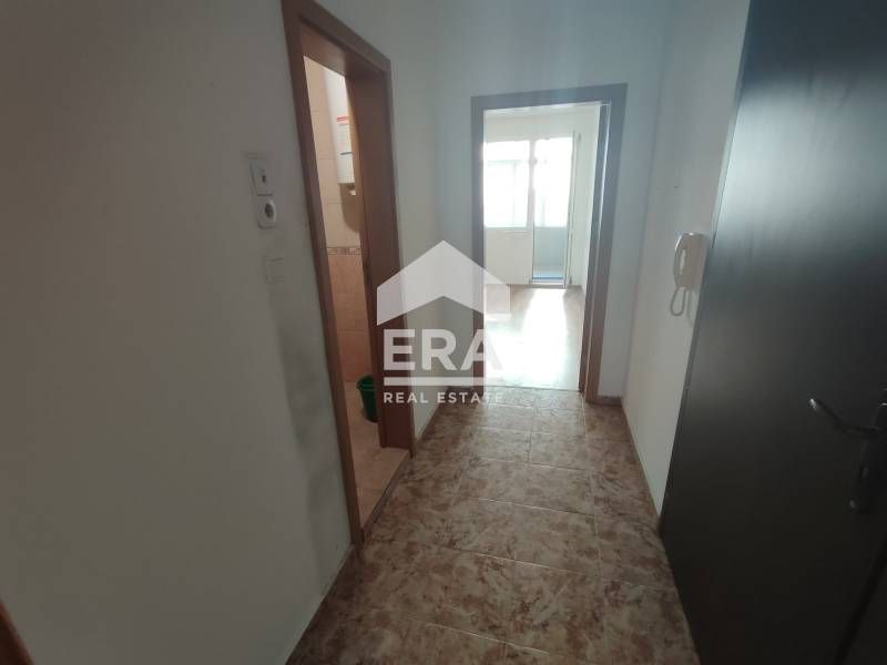 Продава се Двустаен апартамент в Варна, Лятно кино Тракия - 55 кв.м за 2110 €/кв.м - Снимка #4