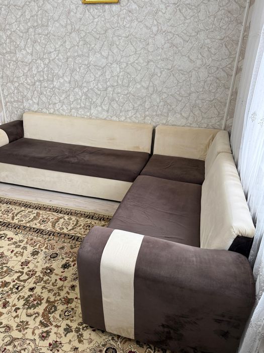 Диван для гостиной