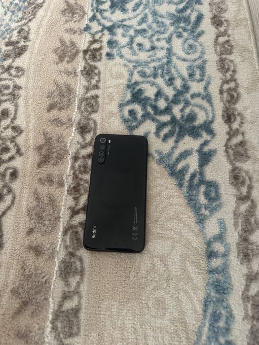Продам телефон Redmi note 8
