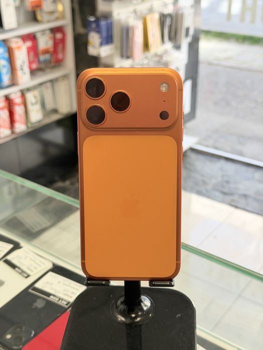 Apple iPhone 17 Pro Max 256GB Cosmic Orange