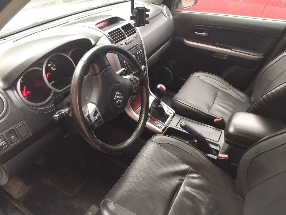 Suzuki grand Vitara  an de fabricație 12 11 2008