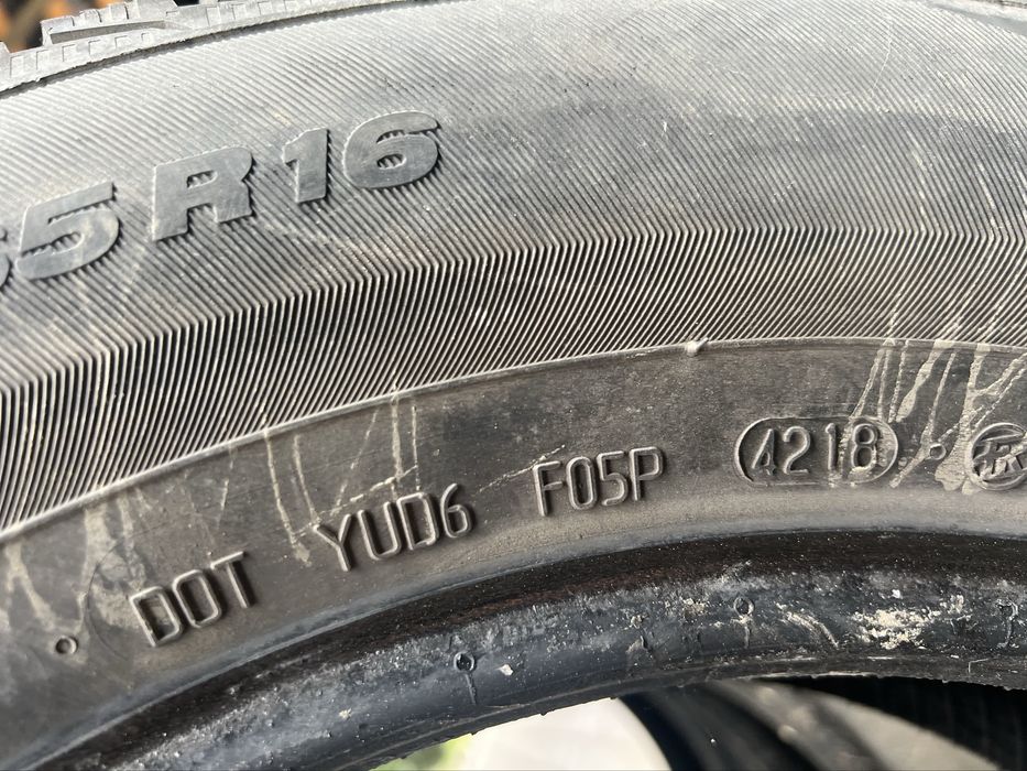 2 штуки шипованных шин Viatti