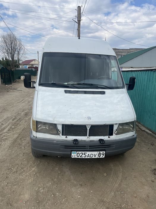 Спринтер sprinter mersedes в хорошем состояние