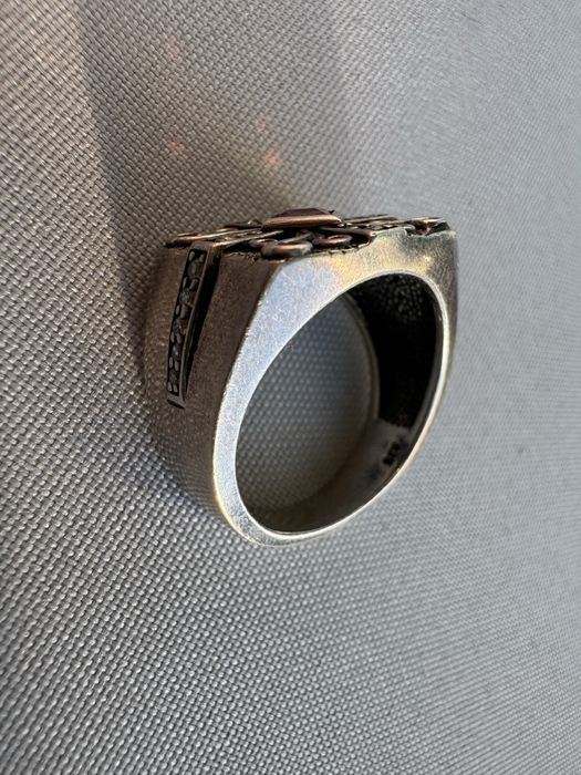 Inel din argint, granat si zirconii